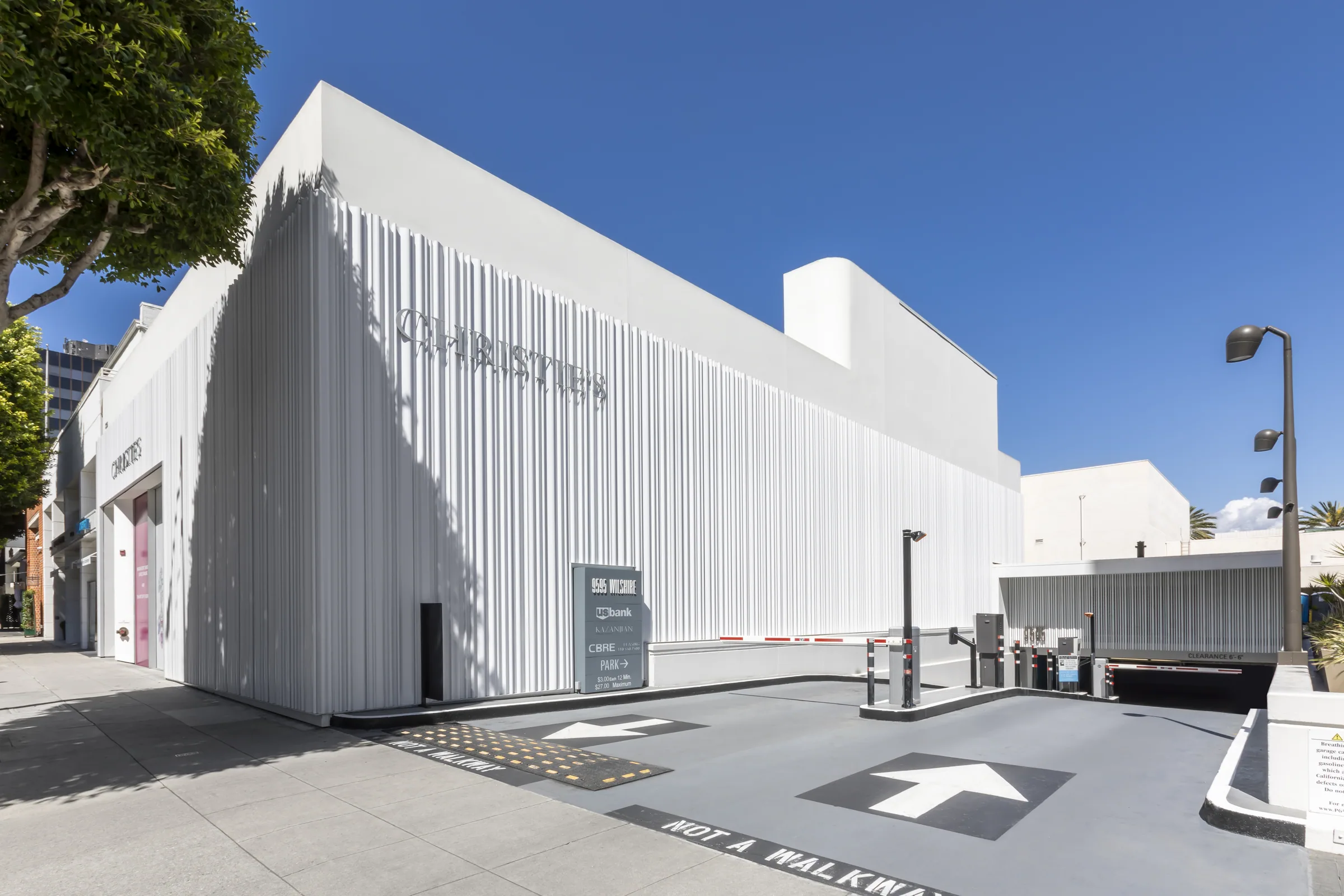 Christie's - exterior